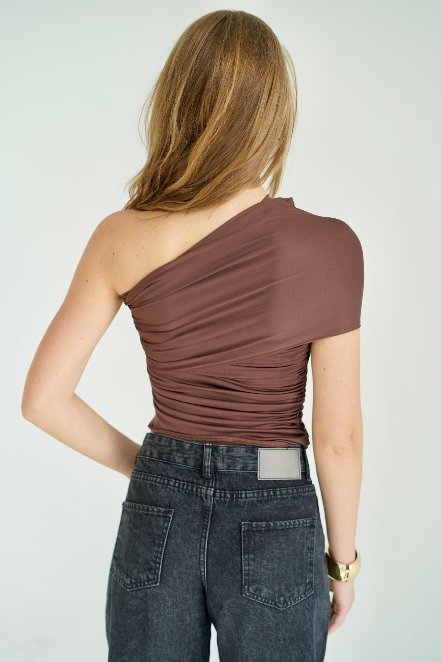 Asymmetrical Drama - Brown
