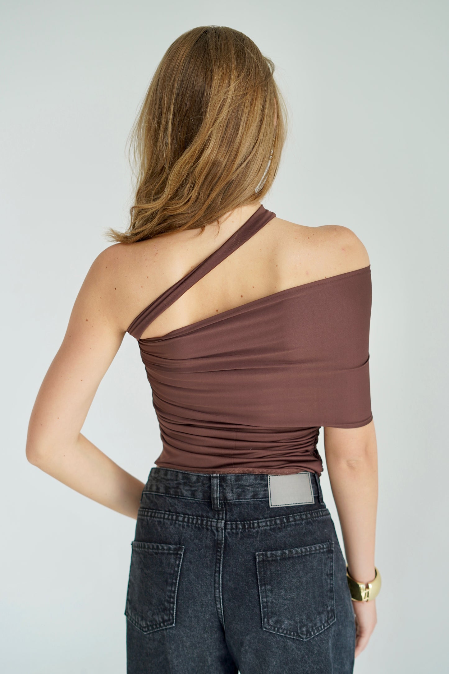 Asymmetrical Drama - Brown